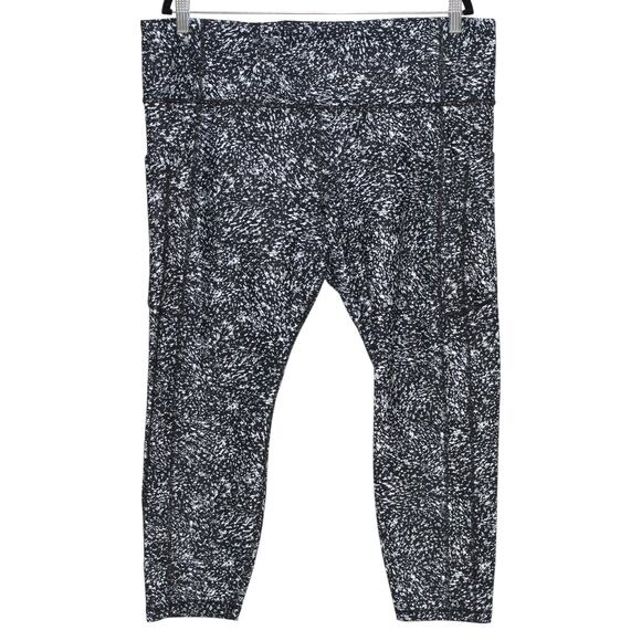 Athleta Ultimate Stash 7/8 Tight in Storm Texture Black Size 2X NWT - Picture 5 of 8